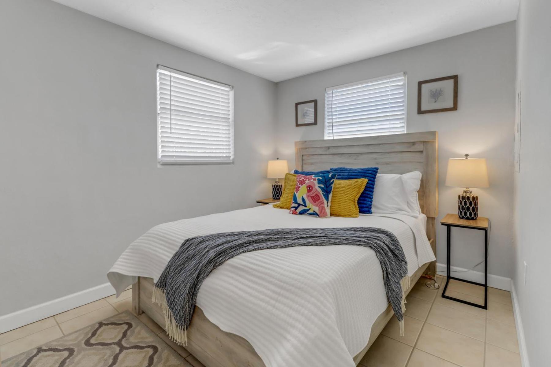 Little Beach House W/ Pool&Spa - 5 Minutes To Vanderbilt Beach North North Naples Esterno foto